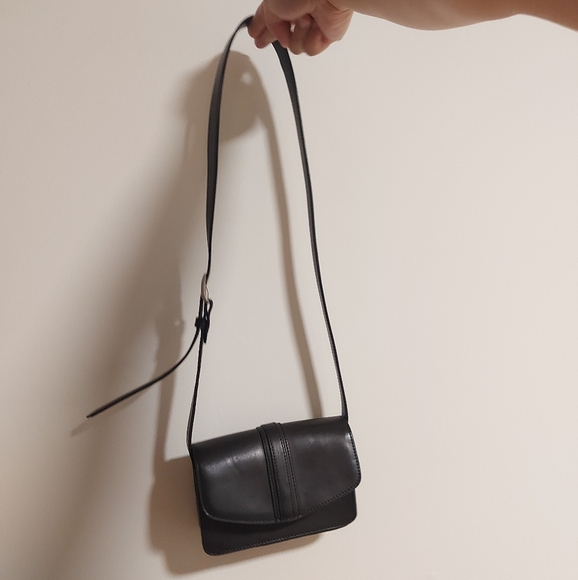 Urban outfitter black side bag - Picture 3 of 8